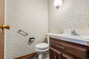 Edgewood Dr-S2110-030.jpg