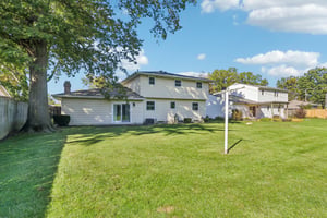 Edgewood Dr-S2110-037.jpg