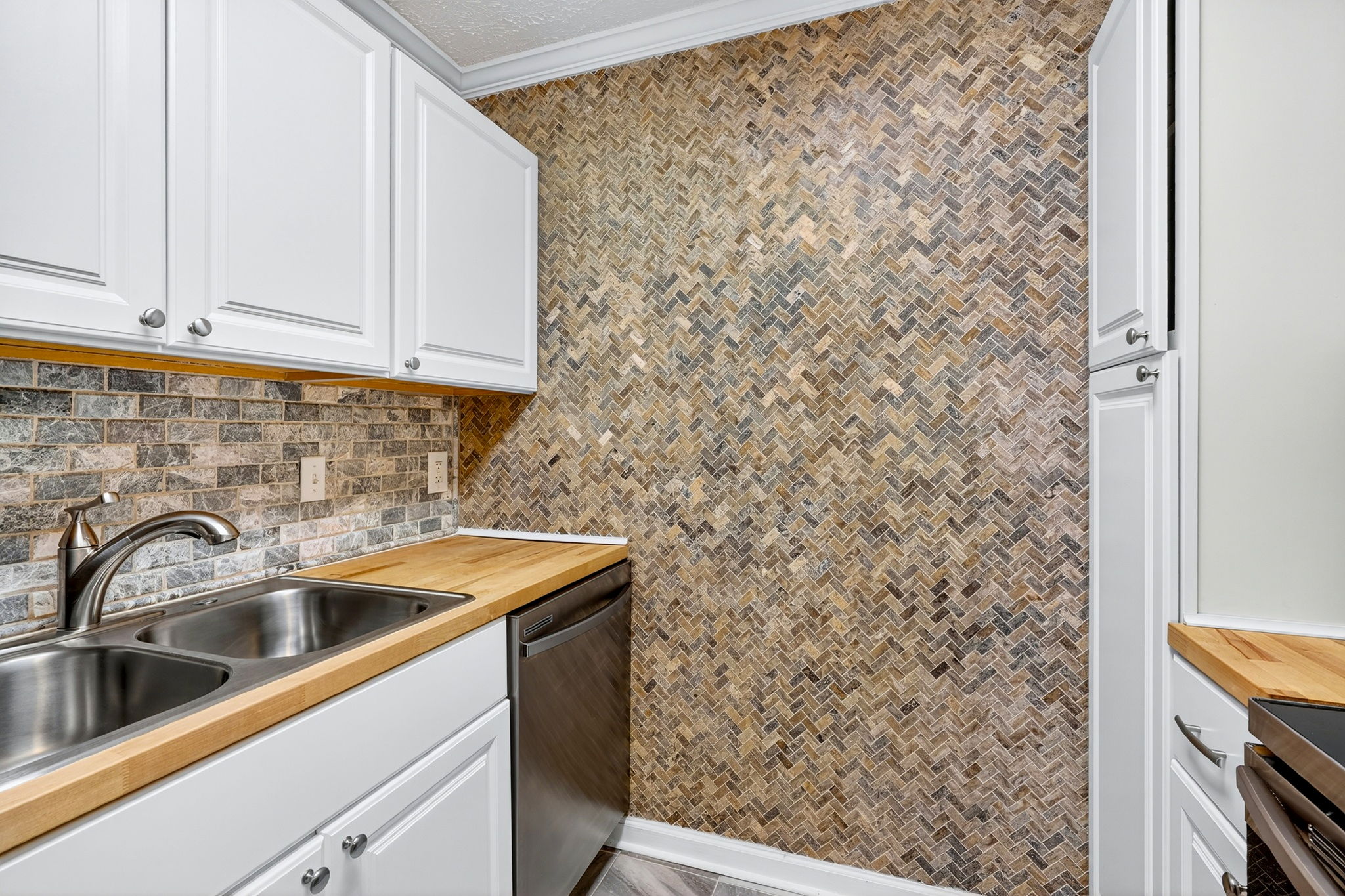 4419 Hammerton Dr  (13)