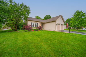 V.S.- 4419 Prairie Pine Ct, Hilliard-2