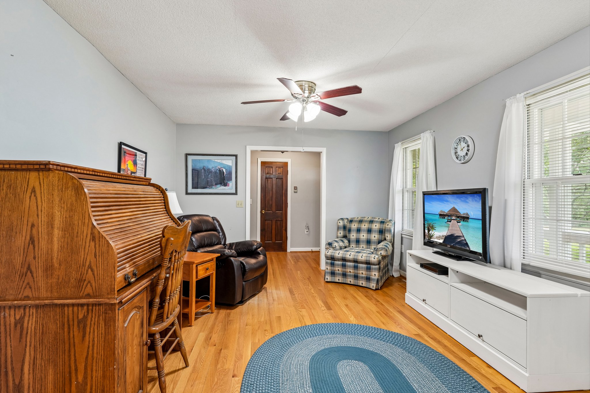Patrick Rd-S1609-010.jpg
