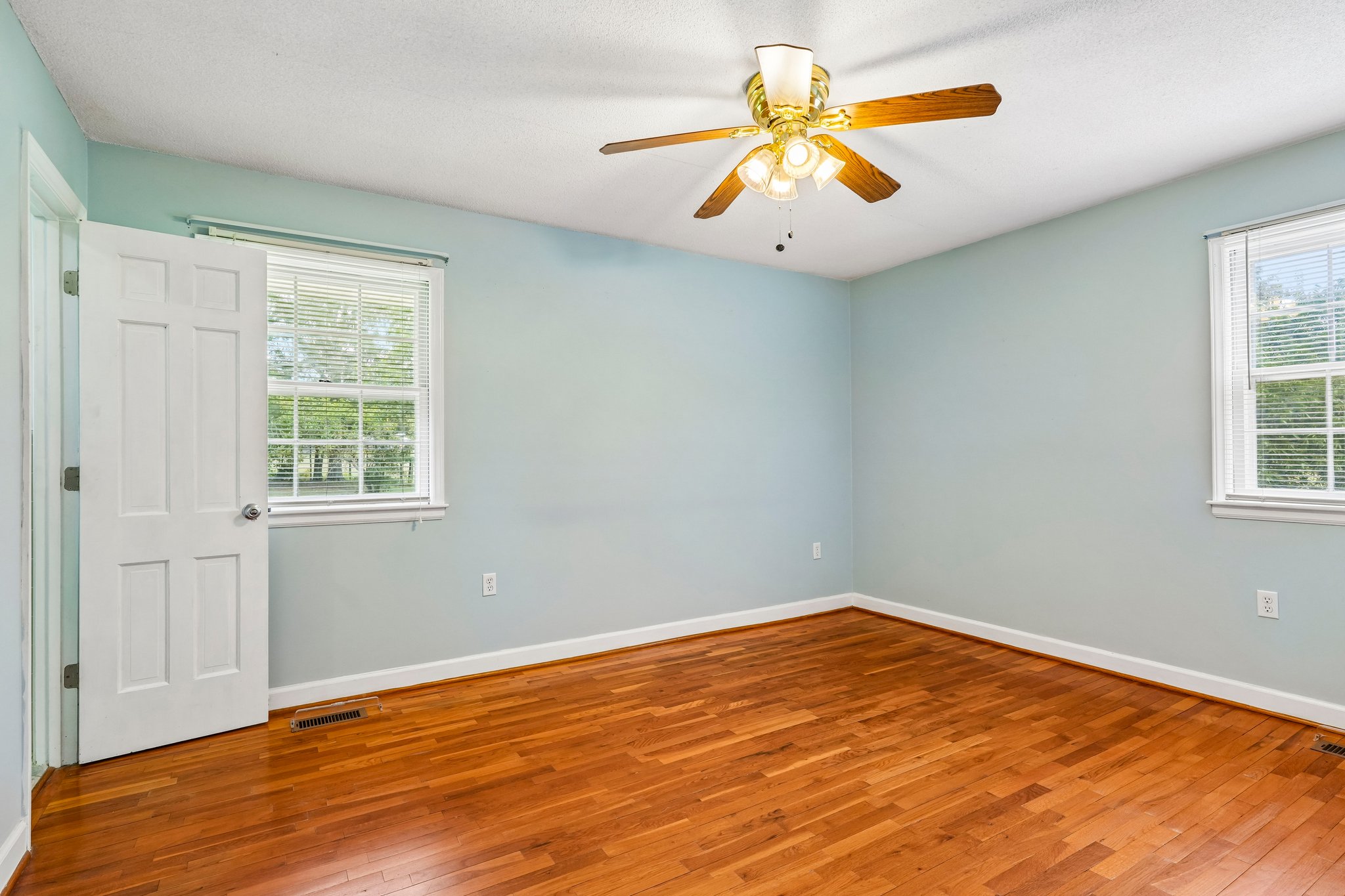 Patrick Rd-S1609-030.jpg