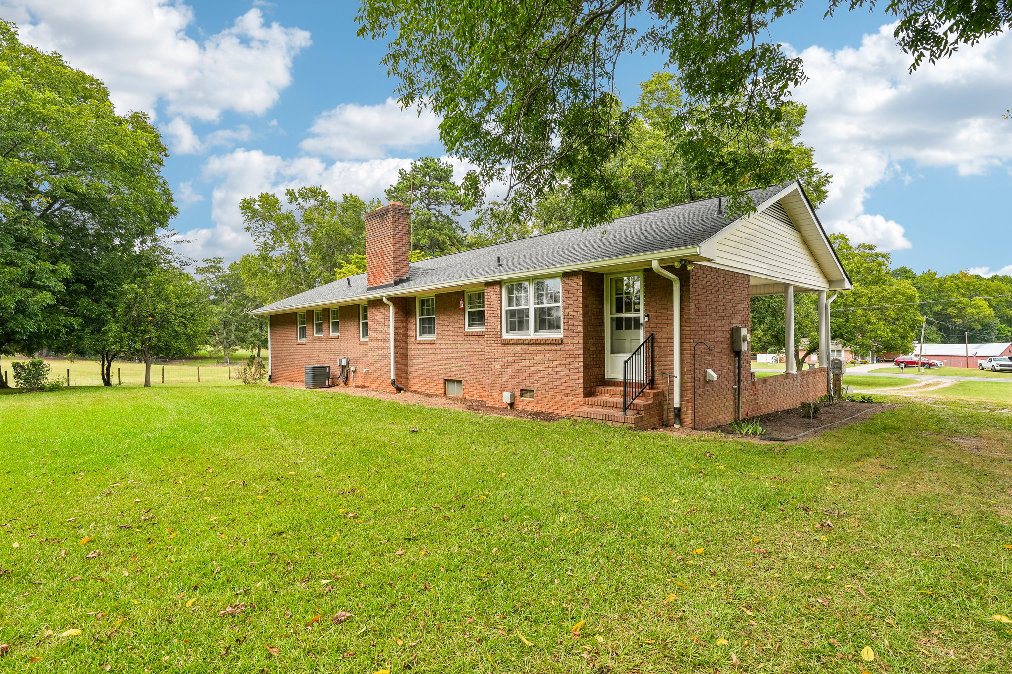 Patrick Rd-S1609-052.jpg