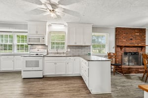 Patrick Rd-S1609-014.jpg