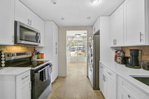 4420 101st St W-8