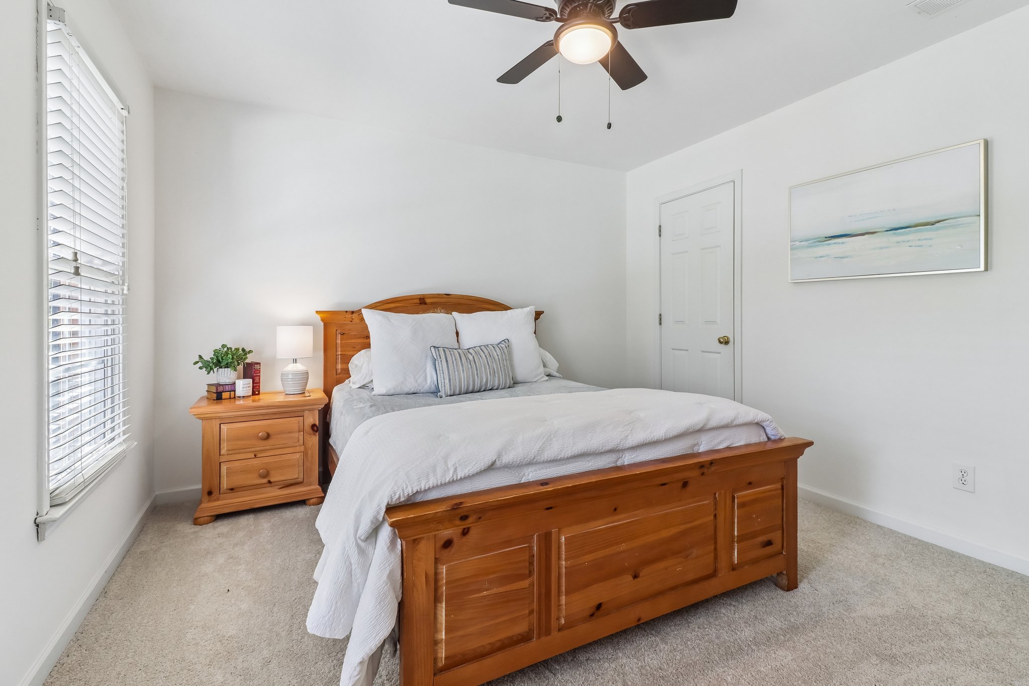 Weston Dr-S1909-052.jpg