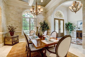 Dining Room /Foyer