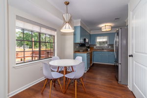 Kitchen/Breakfast Area