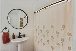  Photo 30