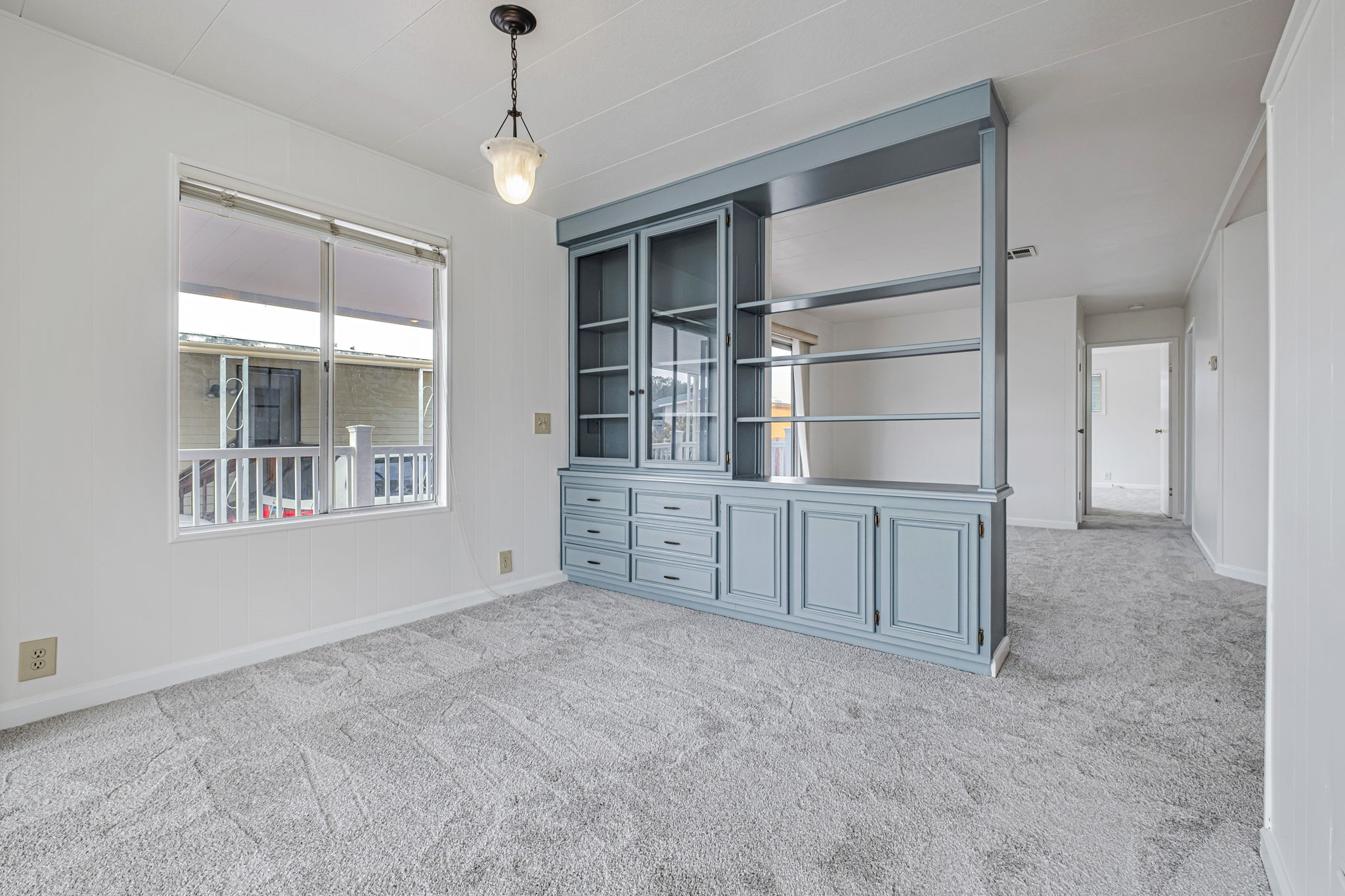 017_ 4425 Clares St 52