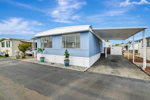003_ 4425 Clares St 52