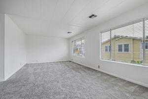 009_ 4425 Clares St 52