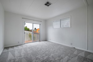 019_ 4425 Clares St 52