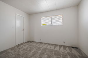 023_ 4425 Clares St 52