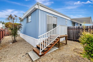 034_ 4425 Clares St 52