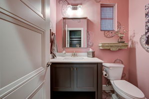  Photo 47