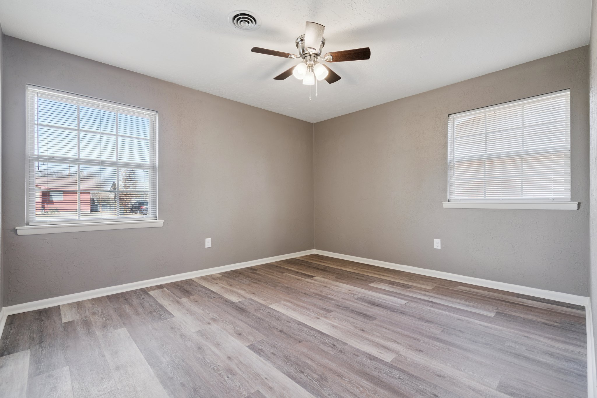 4428 NW Baltimore Ave_030.jpg