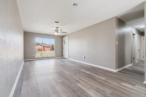 4428 NW Baltimore Ave_011.jpg