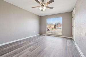 4428 NW Baltimore Ave_014.jpg