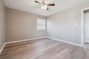 4428 NW Baltimore Ave_033.jpg