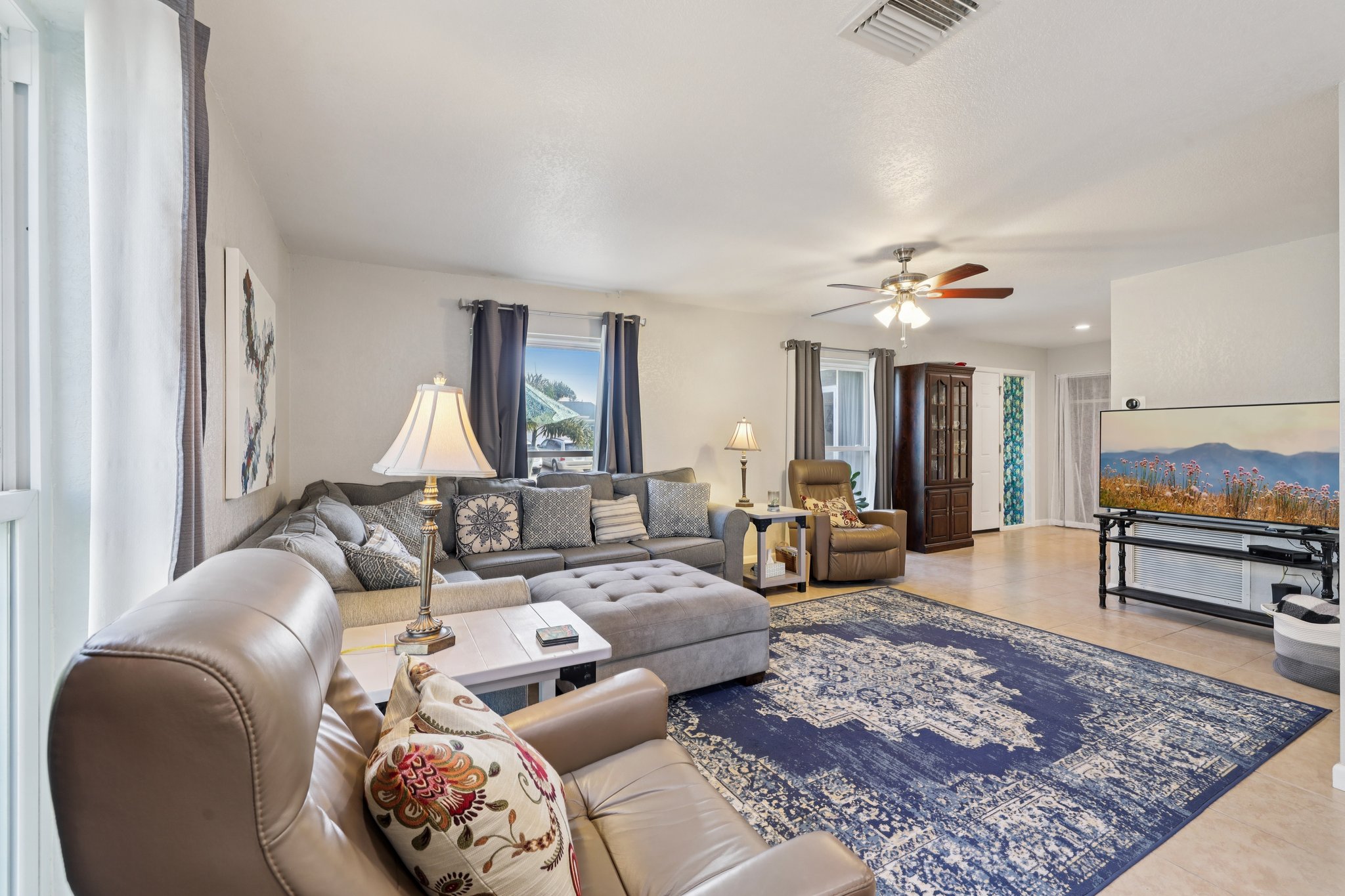 Great Lakes Dr-S2512-018.jpg