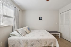 Great Lakes Dr-S2512-036.jpg