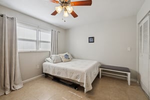 Great Lakes Dr-S2512-037.jpg