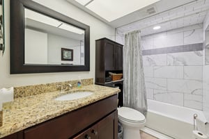 Great Lakes Dr-S2512-038.jpg