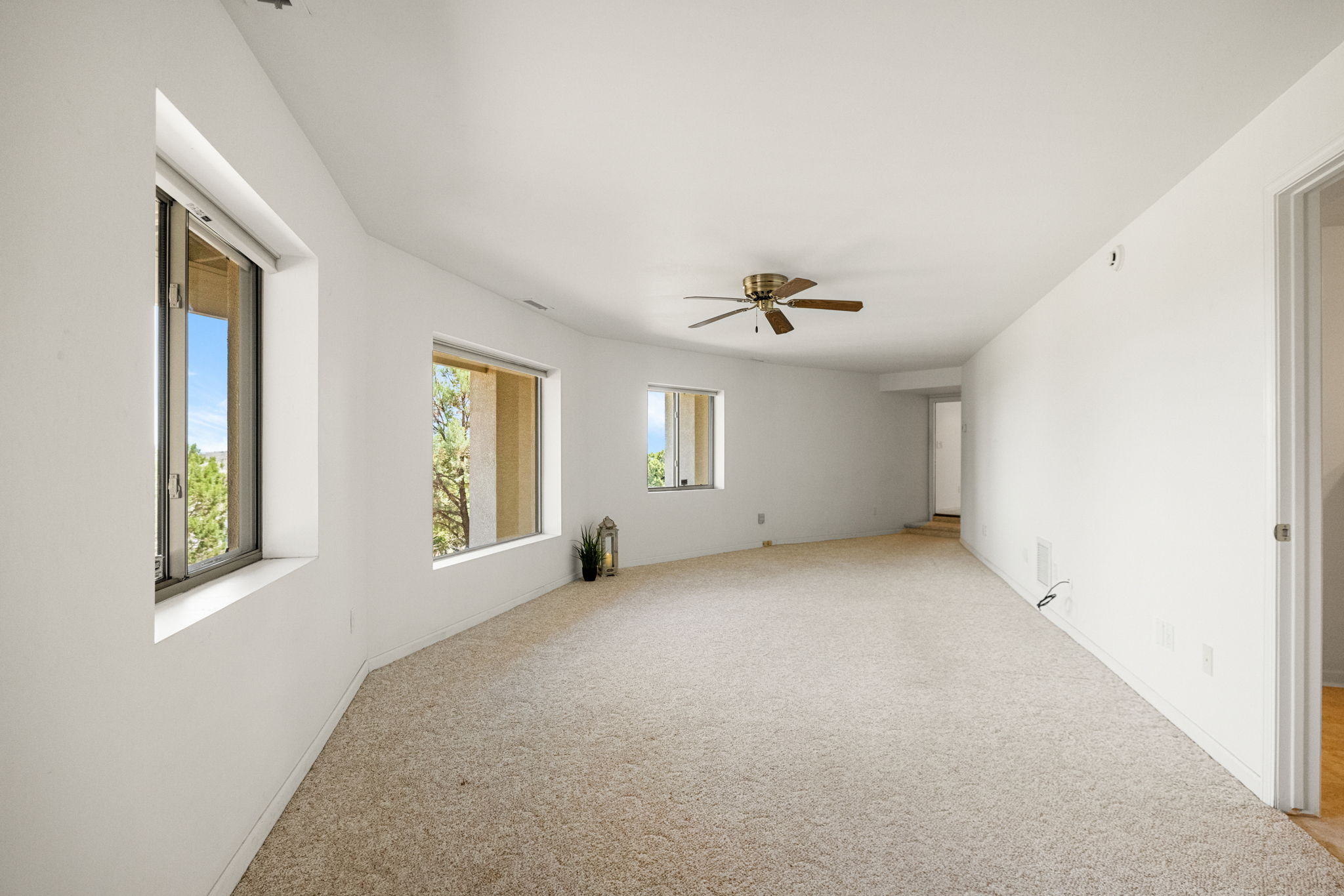 Family Room (1)