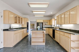 Kitchen (1)