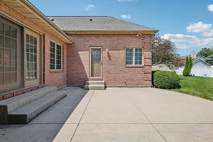 Circle Dr-2006-047.jpg