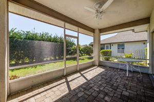 Screened-in Porch