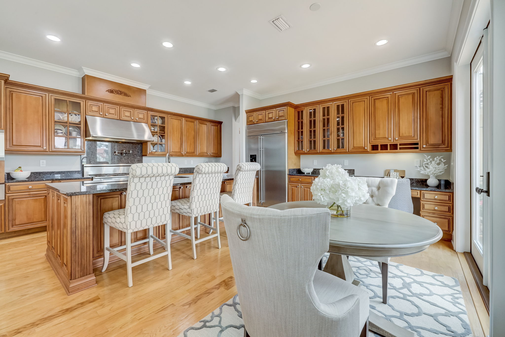 Open Kitchen