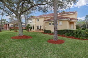 Large Rear Lawn