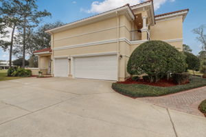 Side Entry 3 Car Garage