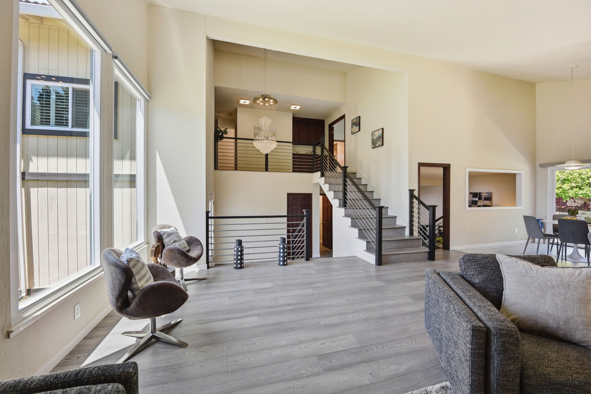 008_F8_44304 Paiute Ct