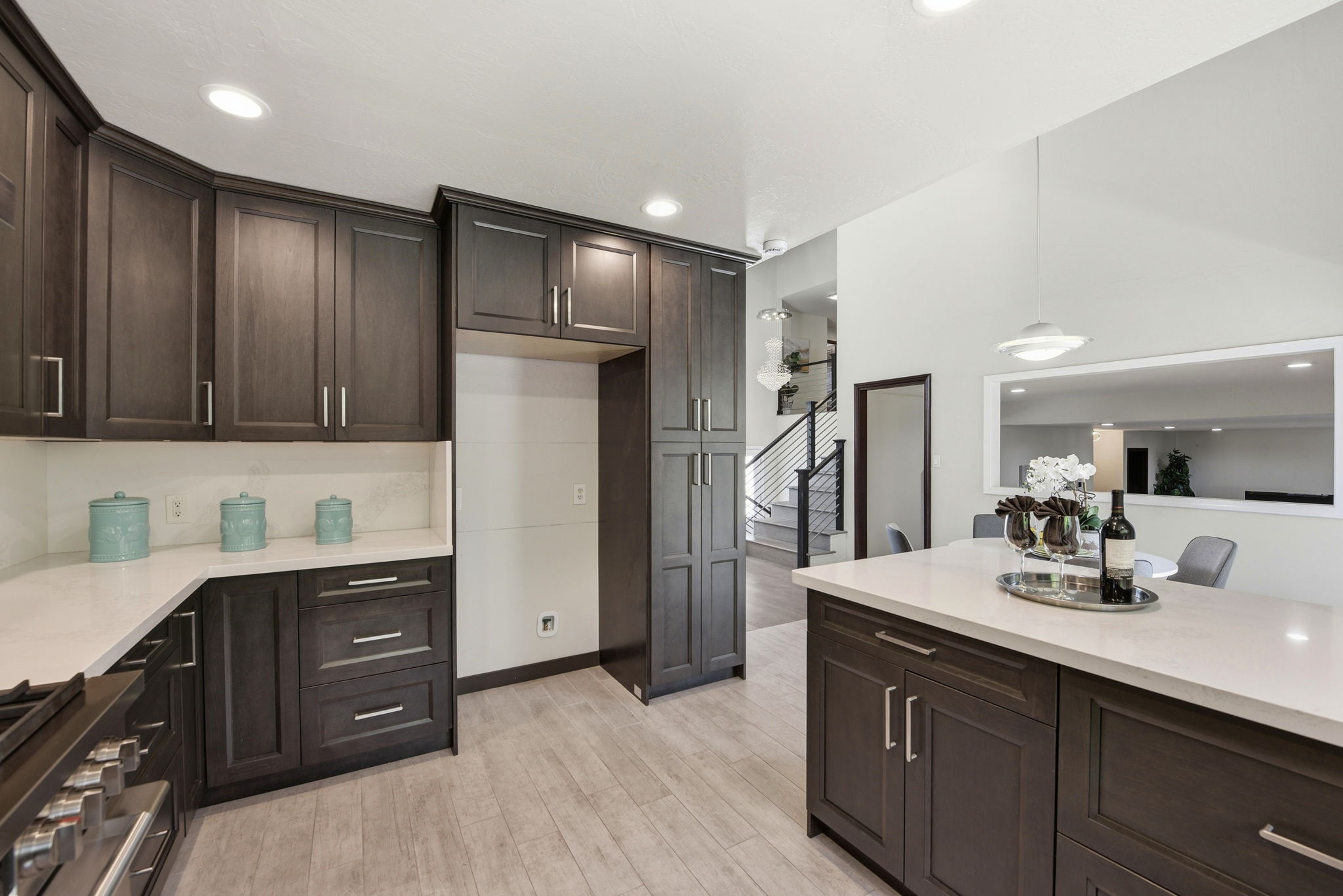 016_F8_44304 Paiute Ct