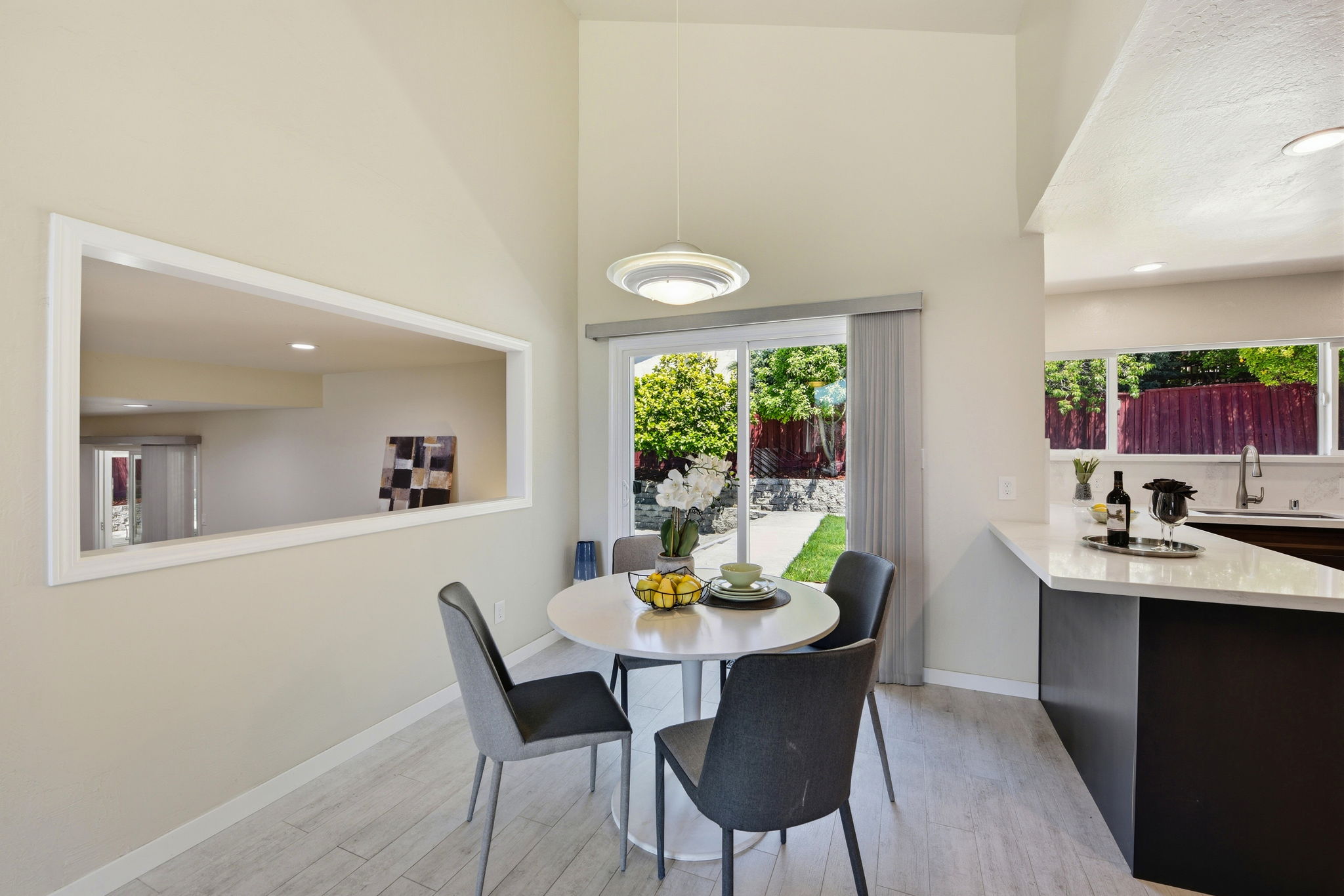 017_F8_44304 Paiute Ct