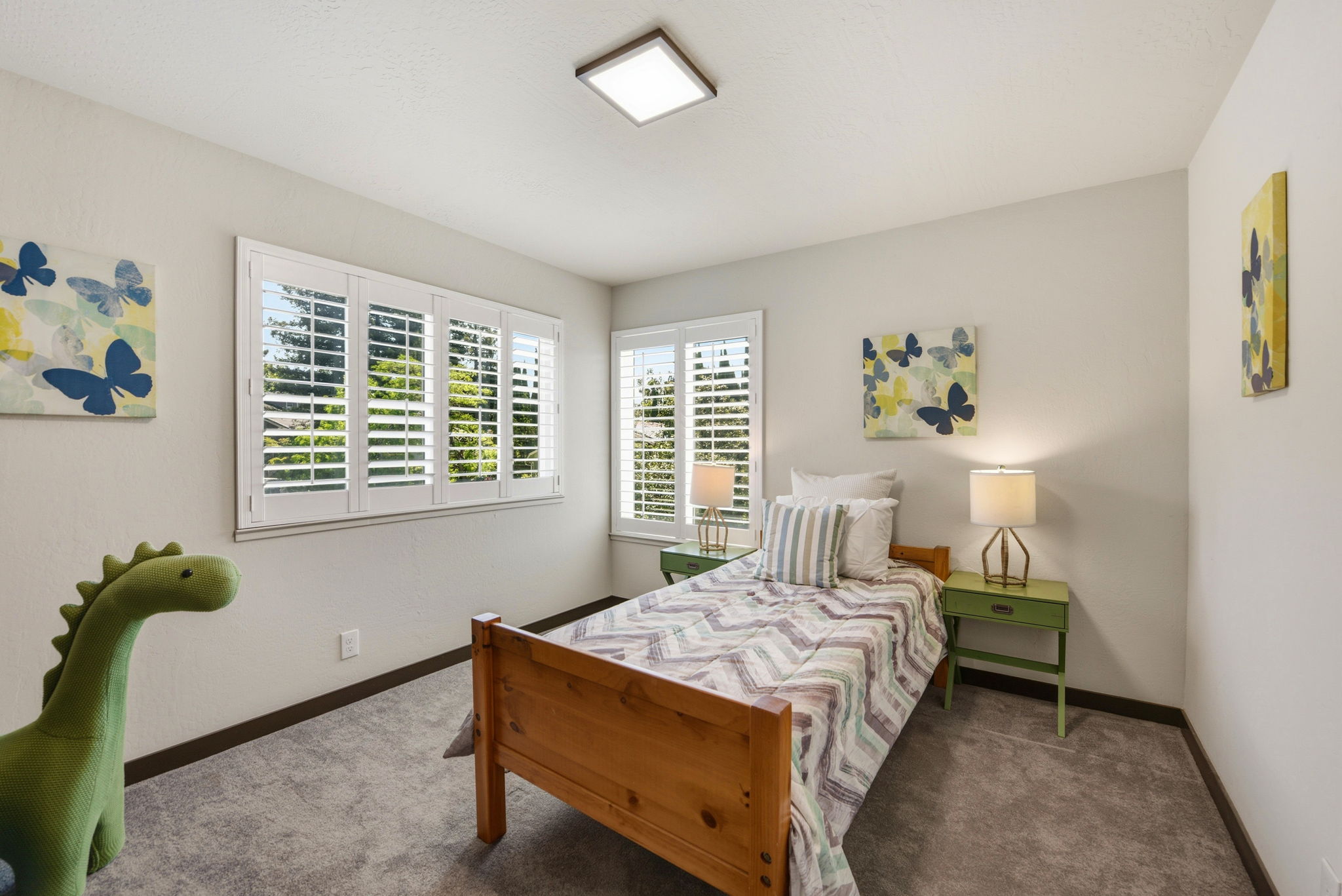 028_F8_44304 Paiute Ct