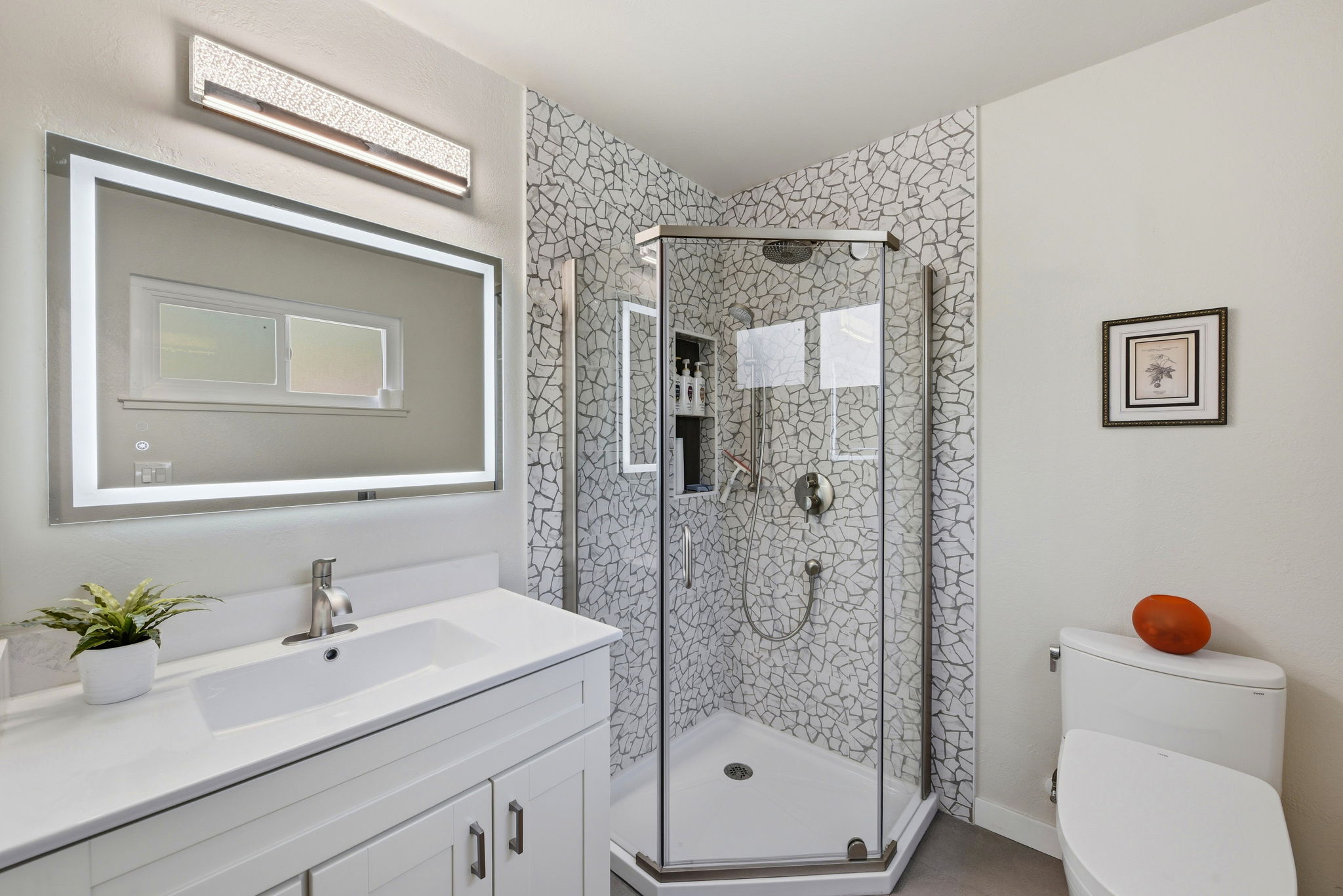 041_F8_44304 Paiute Ct