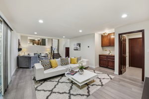 013_F8_44304 Paiute Ct