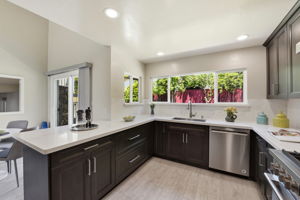 015_F8_44304 Paiute Ct