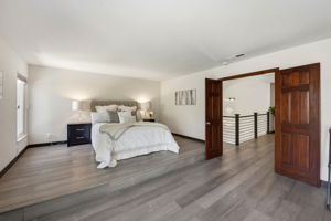 027_F8_44304 Paiute Ct