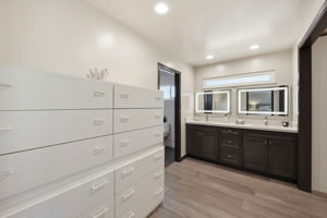 037_F8_44304 Paiute Ct