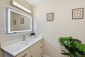 040_F8_44304 Paiute Ct