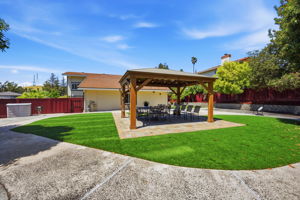 048_F8_44304 Paiute Ct