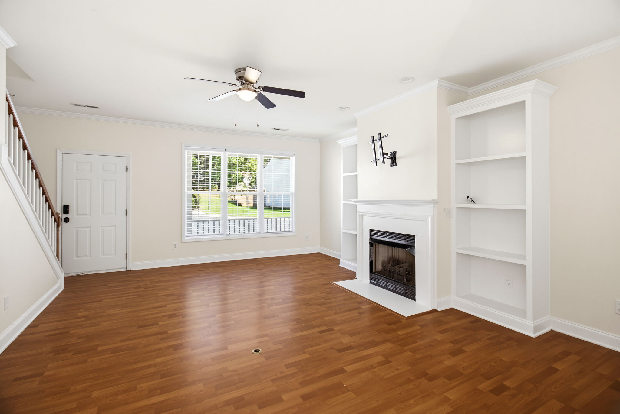 4431 Baylor St-7