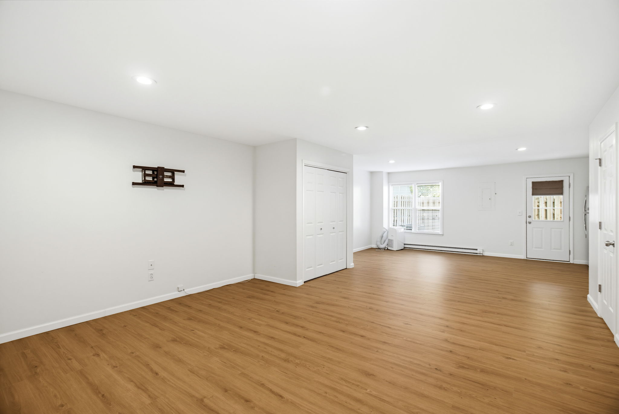 4431 Baylor St-23
