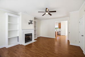 4431 Baylor St-4