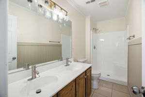 4431 Baylor St-18